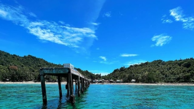 Pesona Surga Tersembunyi Pulau Lemukutan Kalimantan Barat