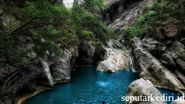 Pesona Mistis dan Keindahan Alam Sanghyang Heuleut Cipatat