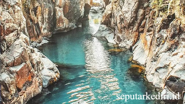 Leuwi Jurig: Pesona Alam Tersembunyi di Garut