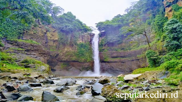 Coban Baung: Keindahan Air Terjun Alami di Malang